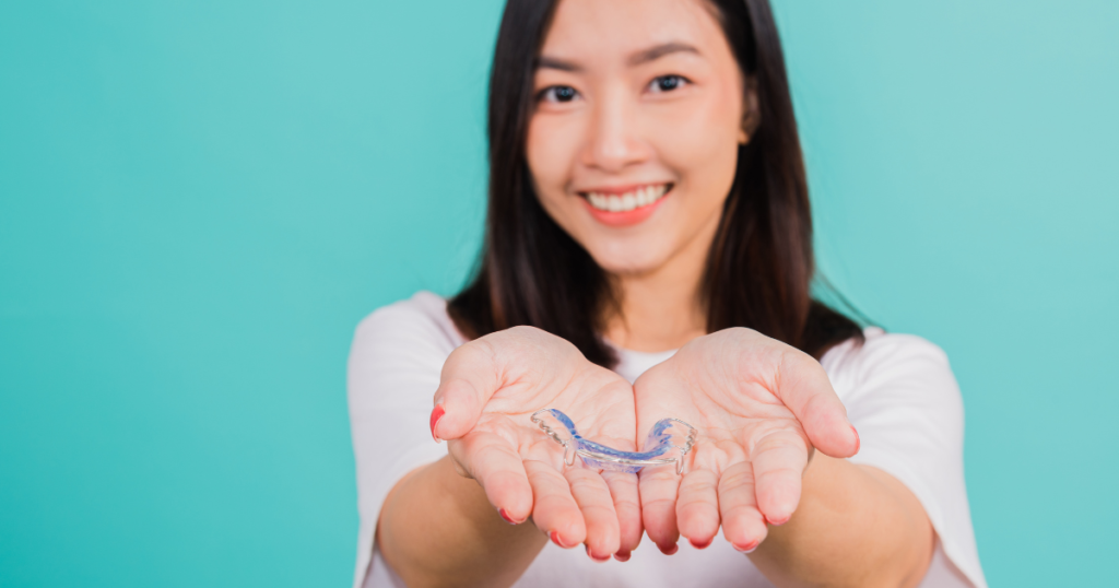 Orthodontic braces Eyes widening